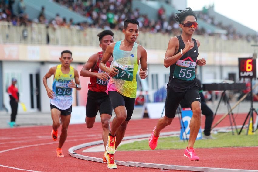 Robi Syianturi Berhasil Sabet 3 Medali Sekaligus Di Cabor Atletik PON XXI Aceh-Sumut