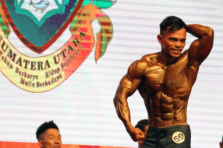 Sumut Raih Dua Medali Emas di Cabor Binaraga, Berkat Stenly dan Kiki Irawan