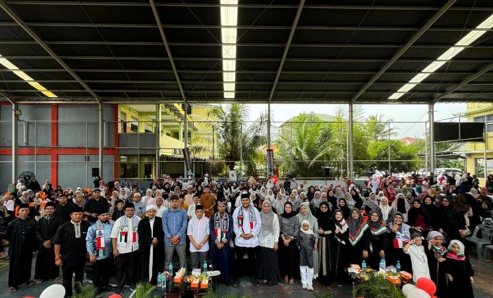 Gelar Kajian Muzammil, Hidupkan Al-Qur'an dan Serah Terima Donasi untuk Palestina