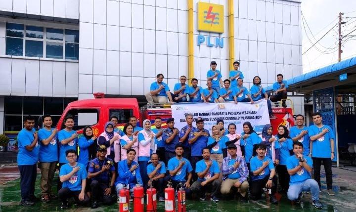 Dukung BCP, PLN UIP SBU Gelar Simulasi Tanggap Darurat dan Proteksi Kebakaran