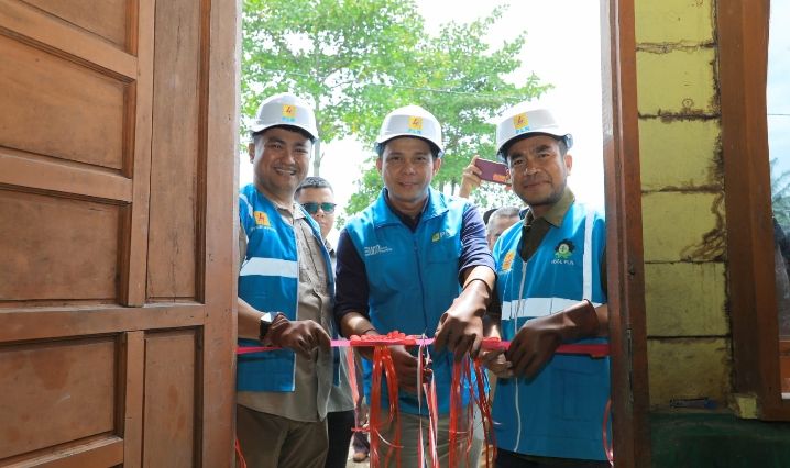 PLN UP3 Rantauprapat Hadirkan Listrik 24 Jam di Desa Sungai Apung