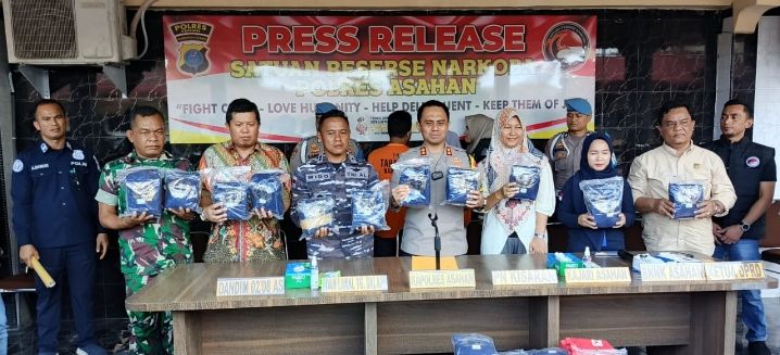 Satres Narkoba Polres Asahan Tangkap Pasutri Bawa 25 Kg Sabu Dijalan Sudirman Tanjung Balai