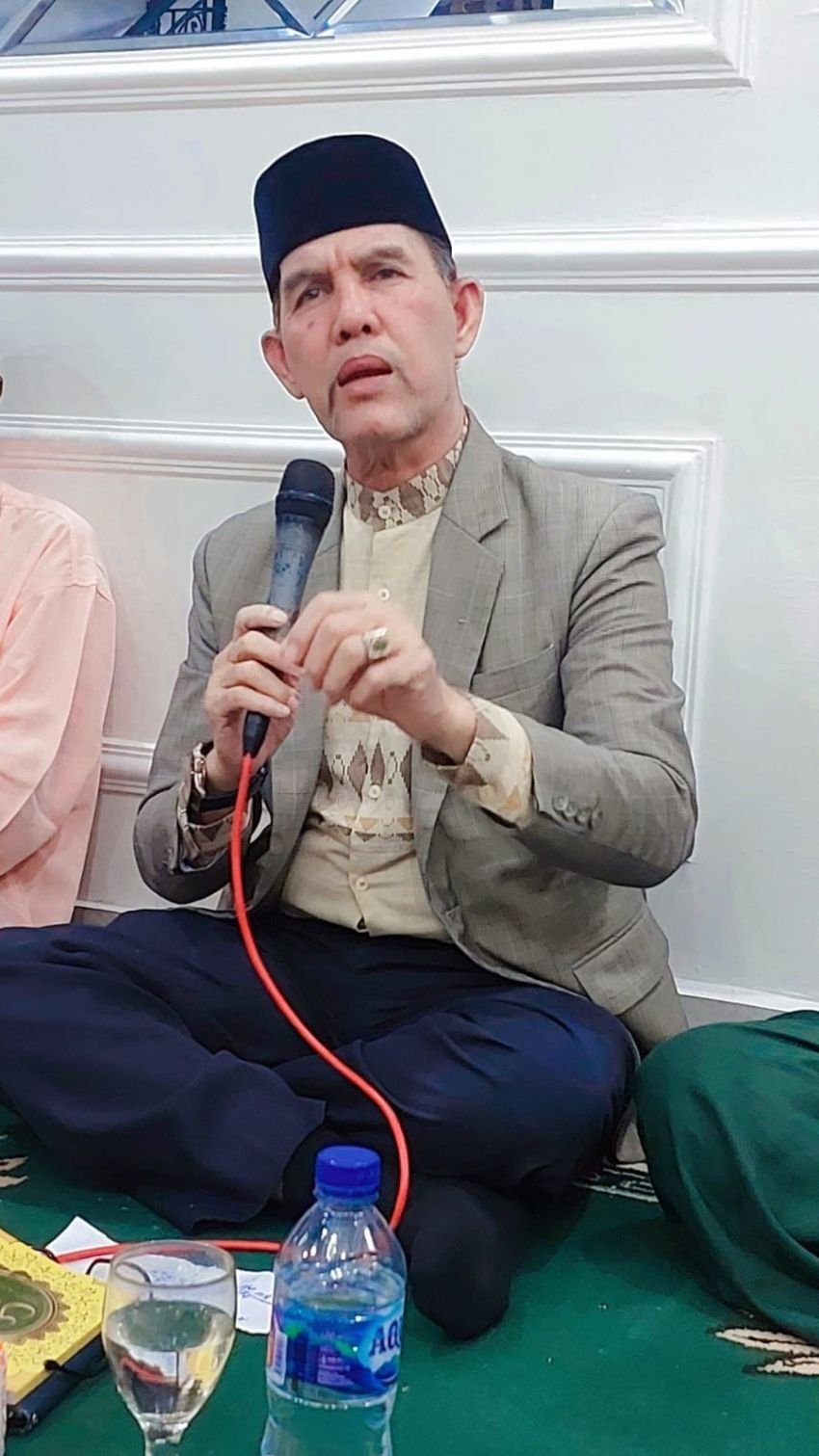 Tahlilan Malam Ketiga Meninggalnya Ibu Mertua CEO SUMUT24 Group, Ustad HM Daud Sagita : Pentingnya Bersedekah