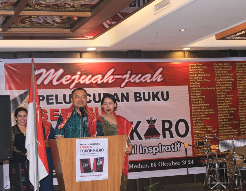 Tokoh Pers Tania Depari Luncurkan Buku "Seratus Tokoh Karo Kompilasi Profil Inspiratif"