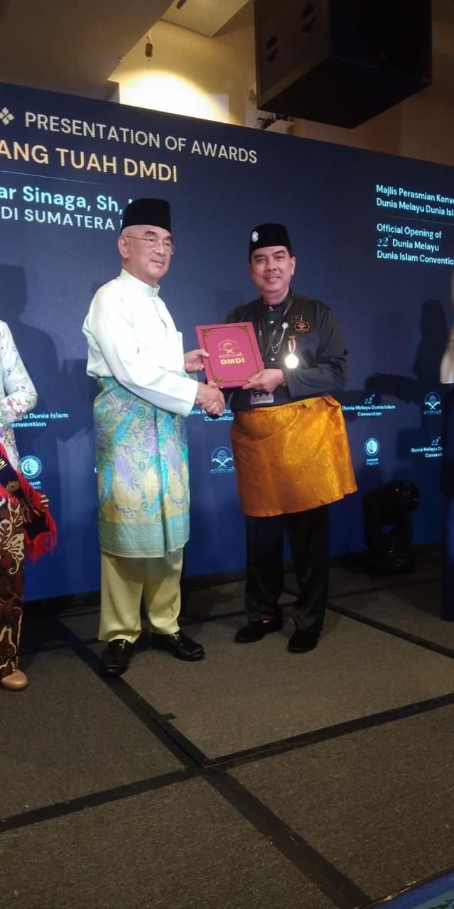 Raih Penghargaan Tertinggi Anugerah Hang Tuah DMDI Internasional , Putra Batak Membanggakan sumut
