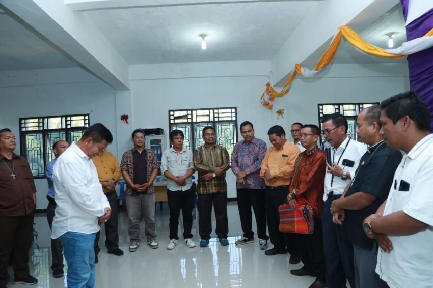 RHS di doakan dan di berangkatkan oleh Pendeta HKI untuk Pilkada Simalungun