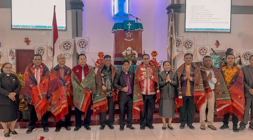 Pjs Wali Kota menghadiri acara Sinode ke-14 HKIP