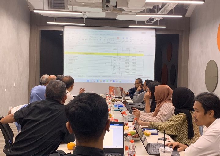 Ketum PWI Pusat Hendrry CH Bangun Pimpin Rapat Pengurus Harian Lanjutkan Program UKW!