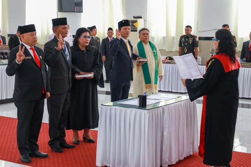 Paripurna DPRD Kota Pematangsiantar dalam rangka Pengucapan Sumpah/Janji Pimpinan DPRD Kota Pematangsiantar Masa Jabatan 2024-2029