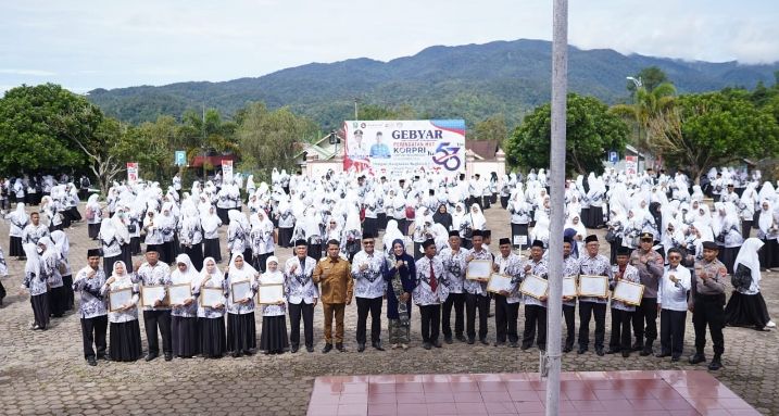 Upacara Peringatan HUT PGRI Ke-79 Tahun 2024 di Kabupaten Solok