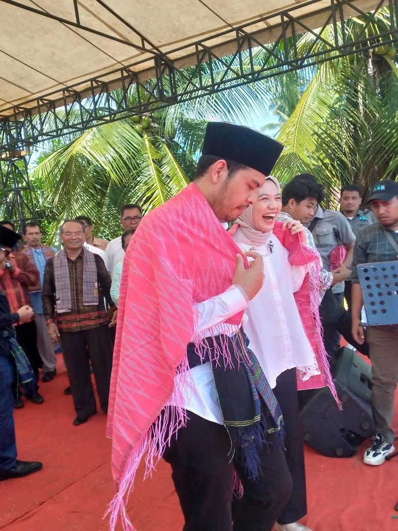 Dengan Acara Sakral Mertua Berangkatkan Hela nya Dr.Azi Pratama Pangaribuan SH.MH Bertarung Dalam Pilkada Simalungun