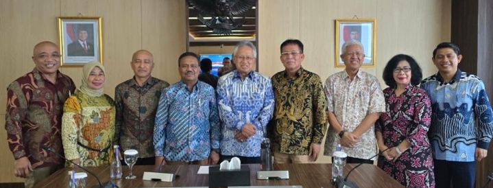 Rektor Unimed Audiensi ke Mendiktisaintek Prof Dr Satryo Soemantri Brodjonegoro