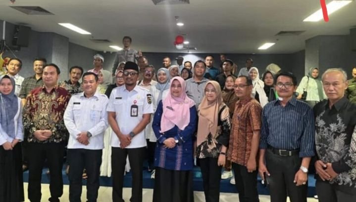 Studi Banding Wartawan Kabupaten Solok Diterima Langsung Kadis Kominfotiksan Kota Pekanbaru