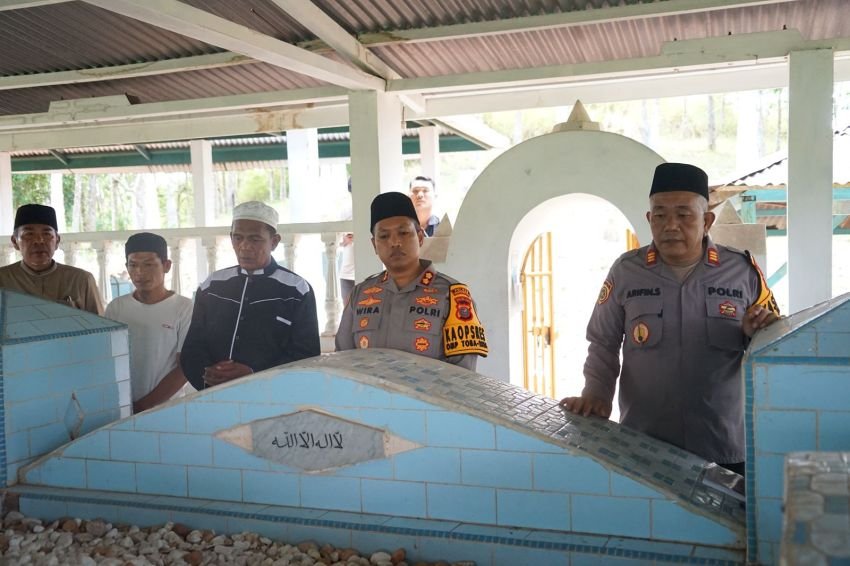 Silaturahmi Kapolres Padangsidimpuan ke Masjid Syekh Zainal Abidin,AKBP Dr Wira : Menjalin Kebersamaan dan Melestarikan Sejarah