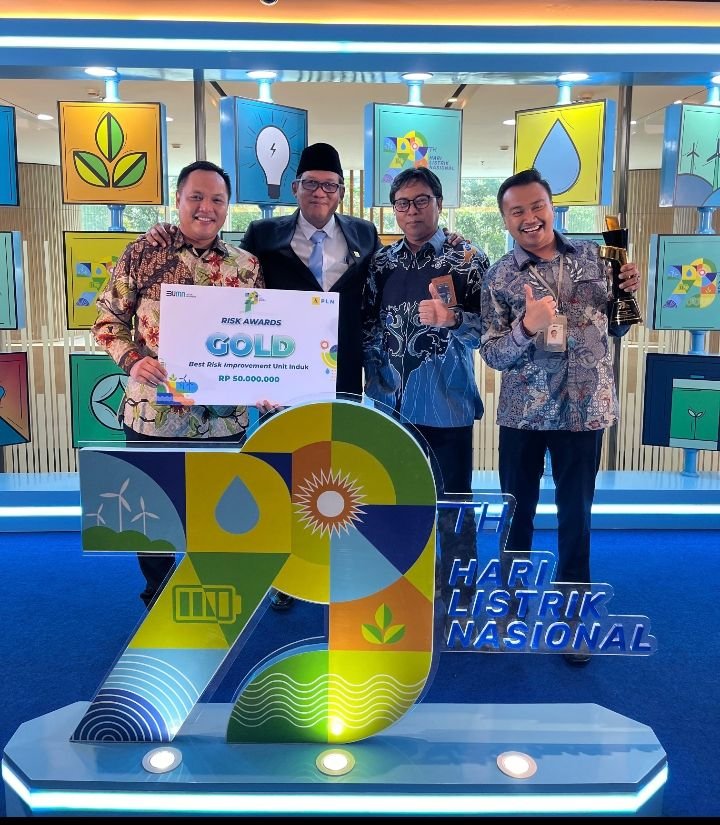 Raih Gold Trophy Penghargaan Best Risk Improvement PLN UIPSBU Tampil Sebagai Juara Pertama