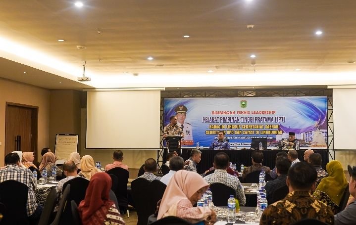 Pembukaan Bimbingan Teknis Leadership Pejabat JPT Kabag, Sekretaris OPD dan Camat Lingkup Pemerintah Kabupaten Solok