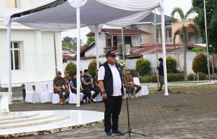 Masa Tenang, Bawaslu Sumut Bersama Stakeholder Lakukan Penertiban Alat Peraga Kampanye (APK) Pemilihan Serentak 2024