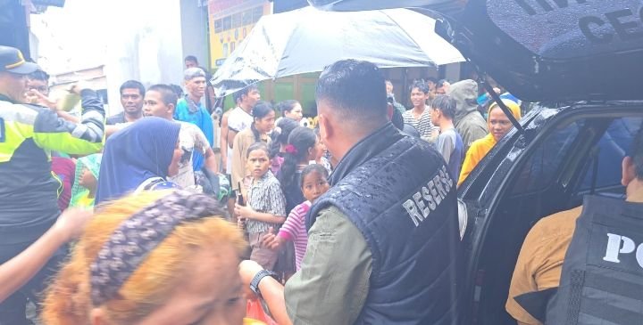 Tim URC Polrestabes Medan Salurkan Bantuan Bagi Warga Terdampak Banjir