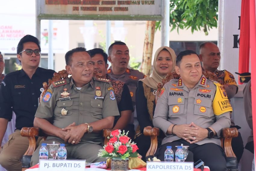 Polresta Deli Serdang Laksanakan Sispamkota Guna Tingkatkan Kesiapan Pengamanan Pilkada Serentak Tahun 2024