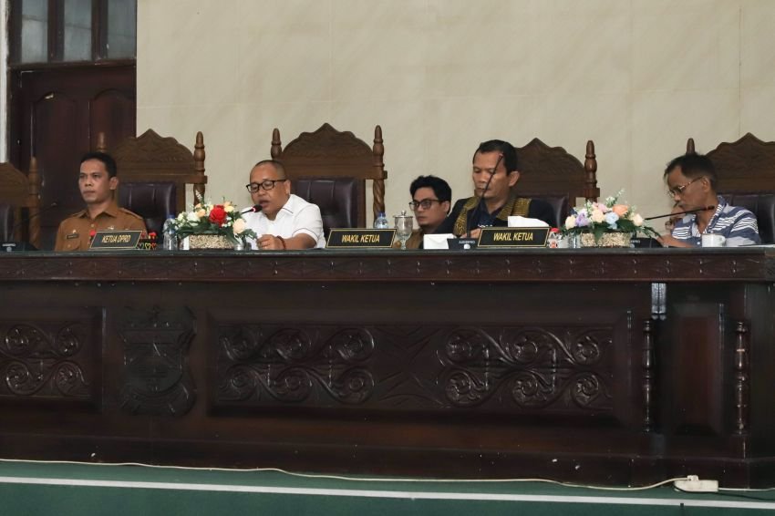 Pjs Walikota menyampaikan Nota Jawaban atas tanggapan dalam bentuk pemandangan umum Fraksi DPRD terhadap Ranperda tentang APBD Tahun Anggaran (TA) 202