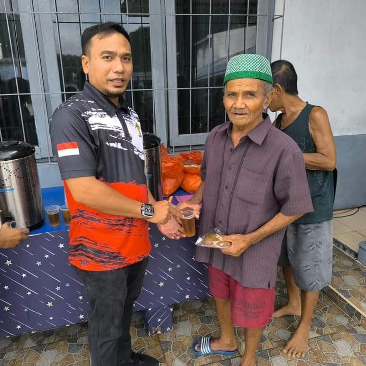 Lapas Padangsidimpuan Berikan Makanan Tambahan bagi Warga Binaan Lansia dan Kelompok Rentan,Edison Tampubolon: Hak Dasar Warga binaan Termasuk Lansia