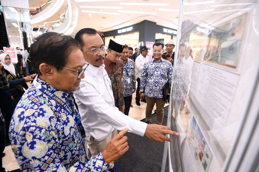 Ilyas Sitorus Apresiasi Pameran Nasional Filateli Tahun 2024