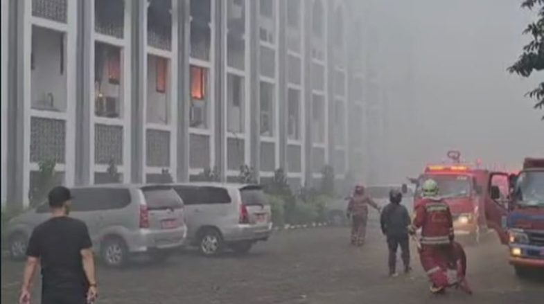 Gedung Rektorat UIN Syarif Hidayatullah Jakarta Kebakaran, Ini Jumlah Kerugiannya