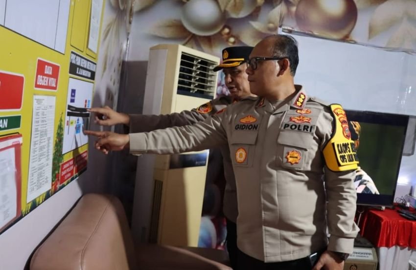 H-1 Natal Kapolrestabes Medan Pastikan Pospam Berikan Pelayanan Maksimal