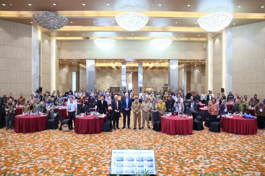 Gelar Webinar Seri Ke-57, Ditjen Bina Keuda Bahas Peningkatan Kualitas Pengelolaan Sampah melalui BLUD