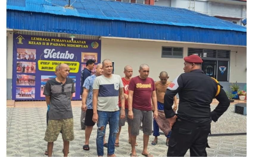 Lapas Padangsidimpuan Terima 7 Warga Binaan Pindahan dari Rutan Sibuhuan,Kalapa Edison : Siap berikan Pembinaan