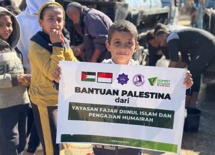 Melalui DD Waspada, Yayasan Fajar Diinul Islam dan Pengajian Humairah Hadirkan Air Bersih Untuk Pengungsi di Gaza