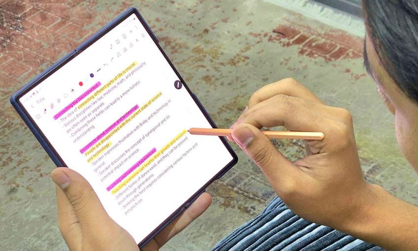 S Pen Galaxy Z Fold6, Pensil Pintar Berkemampuan Lebih dari Alat Tulis Biasa