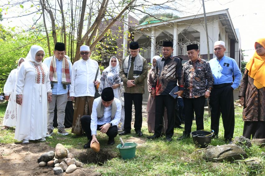 Fatoni Harapkan Para Santri Terus Menimba Ilmu Setingi-tingginya