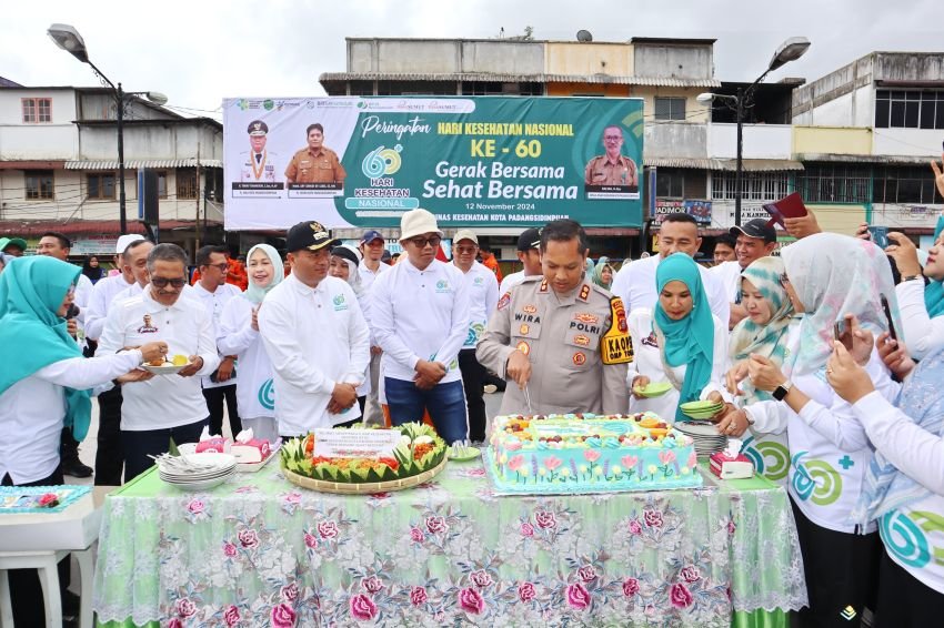 Momen Kapolres Padangsidimpuan Hadiri Apel Bersama dalam Memperingati Hari Kesehatan Nasional Ke-60 Tahun 2024