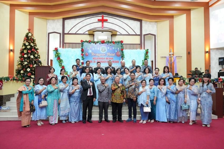 Safari Natal di GKPS Padang Bulan, Bobby Nasution: Pemko Medan Ingin Merasakan dan Merayakan Bersama Hari Besar Keagamaan