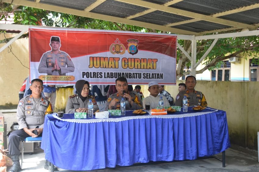 Selalu Ada di Jalan, Personel Polres Labusel Tuai Apresisasi Warga