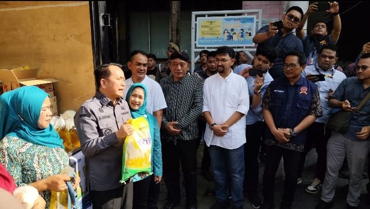 KPPU Soroti Tingginya Harga Minyak Goreng saat Sidak Pasar Petisah Medan