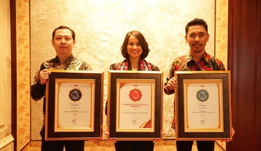 Sukses Berikan Layanan Prima, FIFGROUP Raih Tiga Penghargaan dalam Indonesia Customer Experience Award 2024
