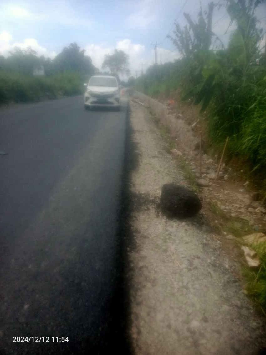 Pengaspalan Saat Hujan Deras, Wakil ketua DPRD Simalungun Bonauli Rajagukguk SH :Jalan Propinsi T. Jawa - Bts Asahan Dunas PUPR Propinsi Pagu Rp 9,4 M