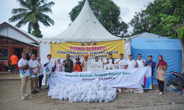 Aksi PLN Peduli, PLN UID Sumut Salurkan 500 Paket Sembako untuk Korban Banjir di Sumut
