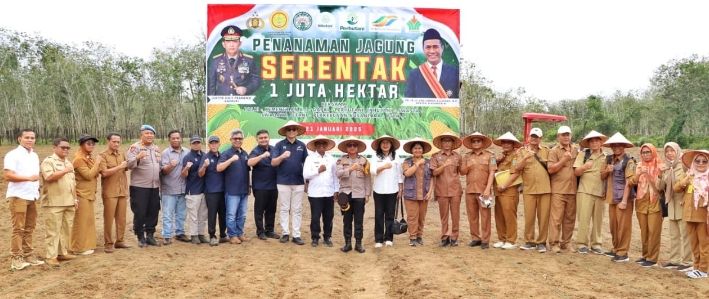 Wabupil Simalungun Hadiri Penanaman Jagung Serentak 1 Juta Hektar di Kecamatan Gunung Malela