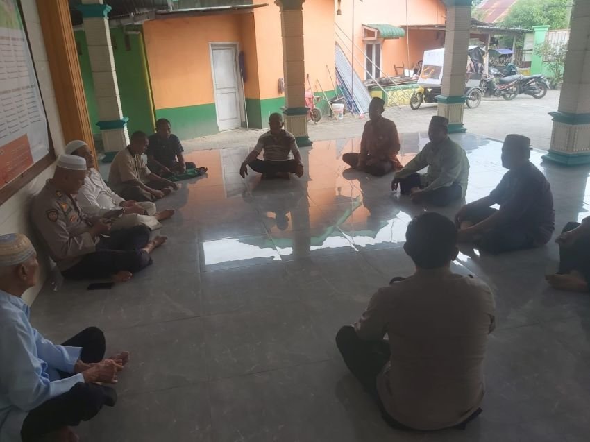 Polresta Deli Serdang Gelar Kegiatan Jumat Curhat Bersama Masyarakat Kelurahan Syahmad Kecamatan Lubuk Pakam