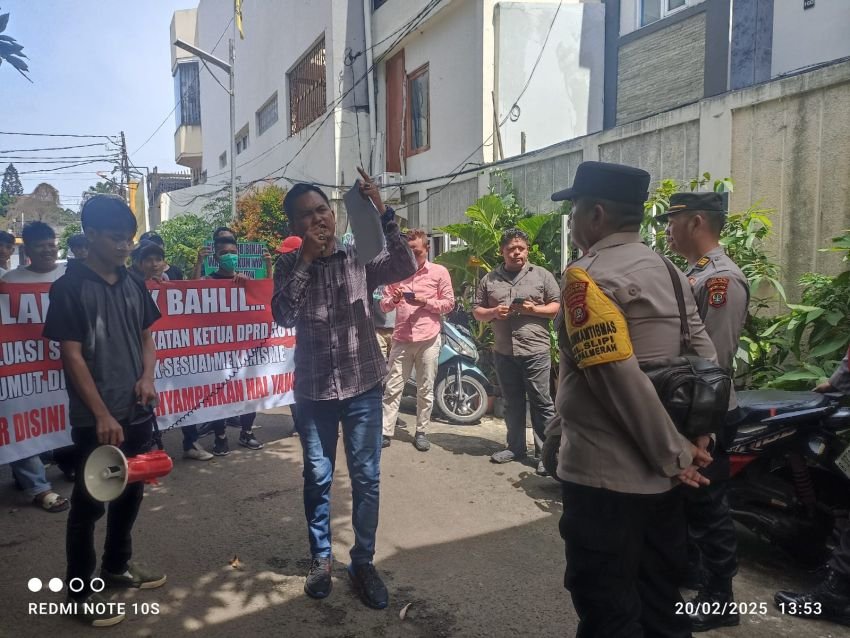 Batalkan SK Pengangkatan Ketua DPRD Binjai