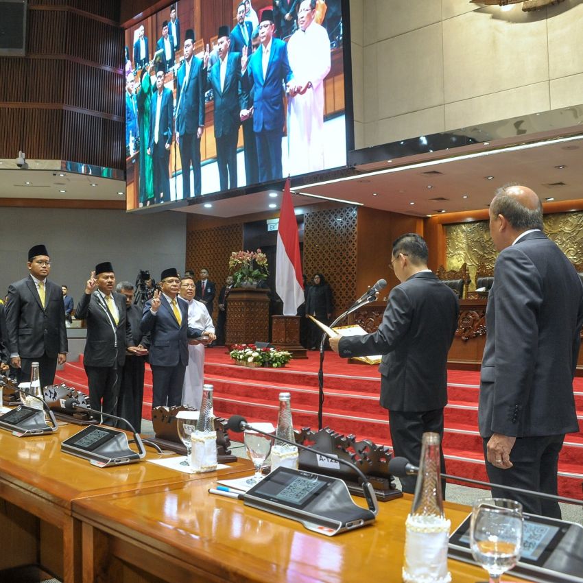 Dr. H Musa Rajekshah Ucapkan Selamat kepada Kombes. Pol. (Purn.) Dr. Maruli Siahaan atas Pelantikannya sebagai Anggota DPR RI