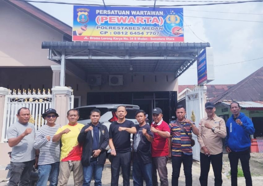 Berbagi di Jumat Barokah, Chairum Lubis : Salah Satu Bentuk Dekatkan diri Kepada Allah