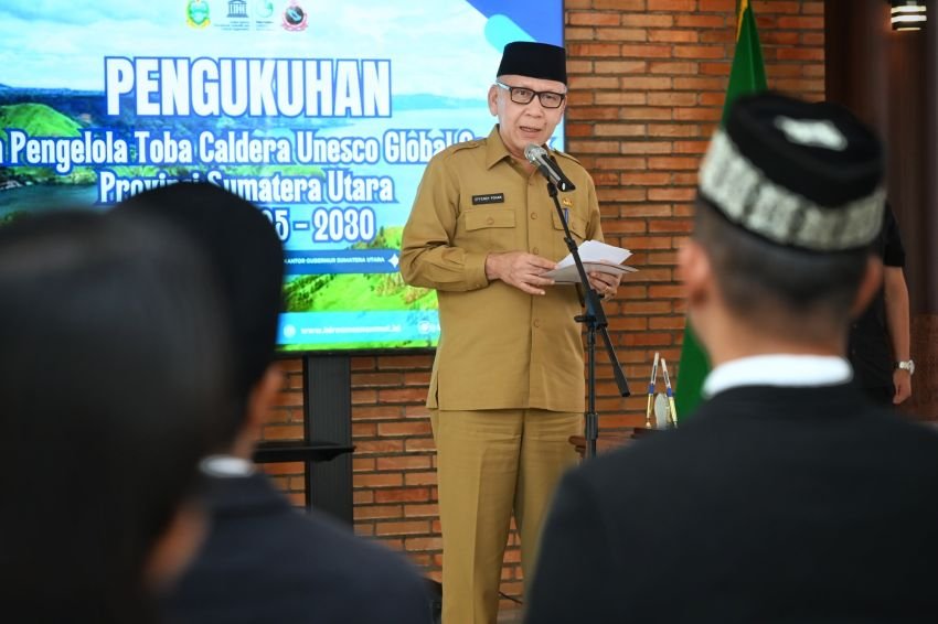 Kukuhkan Lima Anggota Badan Pengelola Toba Kaldera,  Pj Sekdaprov Effendy Pohan Ingatkan Target Pertama Green Card