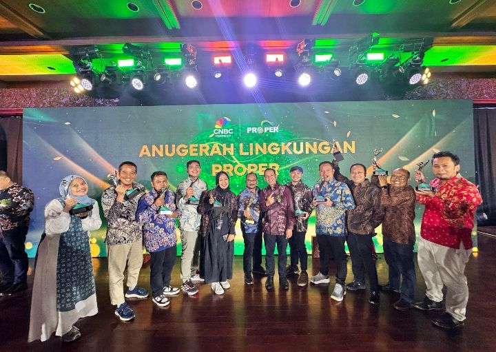 Pertamina Patra Niaga Regional Sumbagut Raih PROPER Emas dan 10 PROPER Hijau