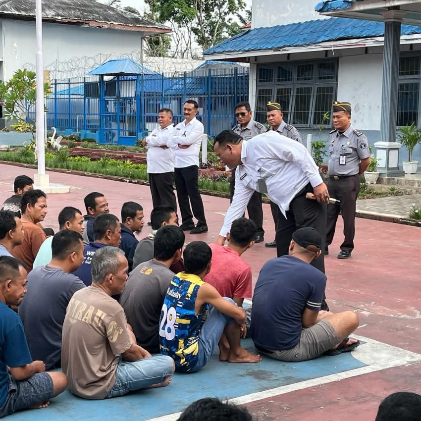 Usai Sertijab, Kalapas Mathrios Zulhidayat Hutasoit Berikan Arahan ke Warga Binaan Padangsidimpuan