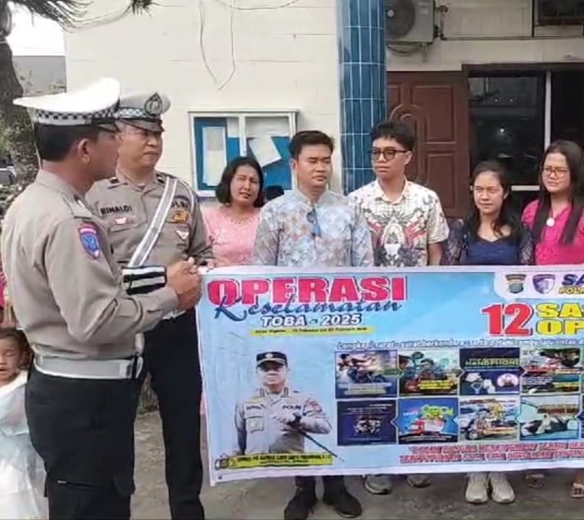 Sat lantas Polresta Deli Serdang Sosialisasikan Ops Keselamatan Toba 2025 kepada Jemaat Gereja