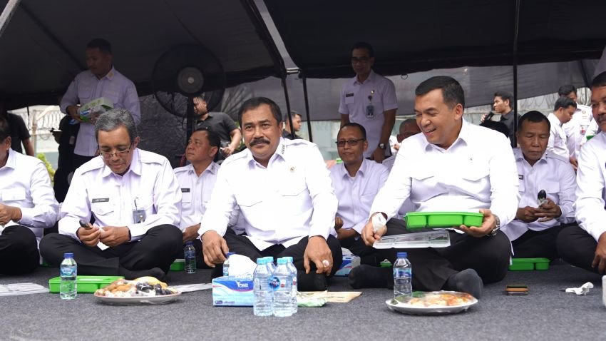 Menteri Imipas Makan Bersama Warga Binaan Rutan Cipinang
